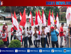 Jelang HUT RI Ke 79, Masyarakat Kelurahan Letwaru Lakukan Jalan Santai dan Senam Sehat