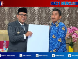 Bupati Maluku Tengah Dorong Transformasi Digital Pendidikan, Serahkan Starlink untuk Sekolah di Daerah 3T