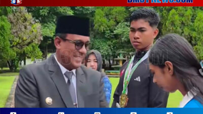 Tiga Belas Pemuda Berprestasi Terima Penghargaan dari Pemkab Maluku Tengah