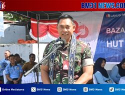 Lanud Pattimura Bagikan Sembako dan Buka Bazar UMKM di Negeri Hatu