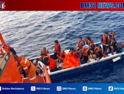 Respons Cepat Basarnas Selamatkan 13 Penumpang KLM Cajoma V yang Karam di Perairan TNS