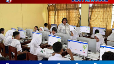 Membludaknya Pendaftar Sekolah Favorit Membongkar Ketimpangan Mutu Pendidikan di Maluku