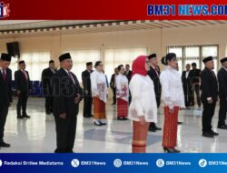 Rektor Unpatti Lantik 14 Pejabat Administrator dan Pengawas
